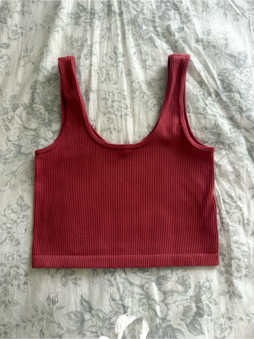 Buckle Ribbed Cropped Tank - Picture 2 of 2